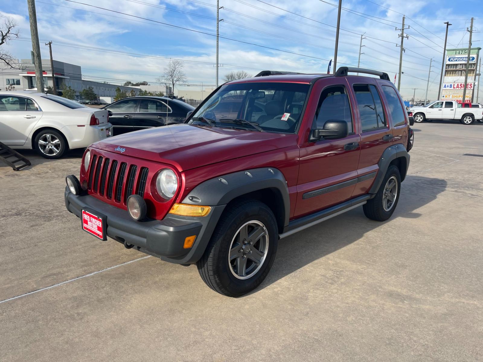 2006 red /black Jeep Liberty Renegade 2WD (1J4GK38K16W) with an 3.7L V6 SOHC 12V engine, Automatic transmission, located at 14700 Tomball Parkway 249, Houston, TX, 77086, (281) 444-2200, 29.928619, -95.504074 - Photo #2